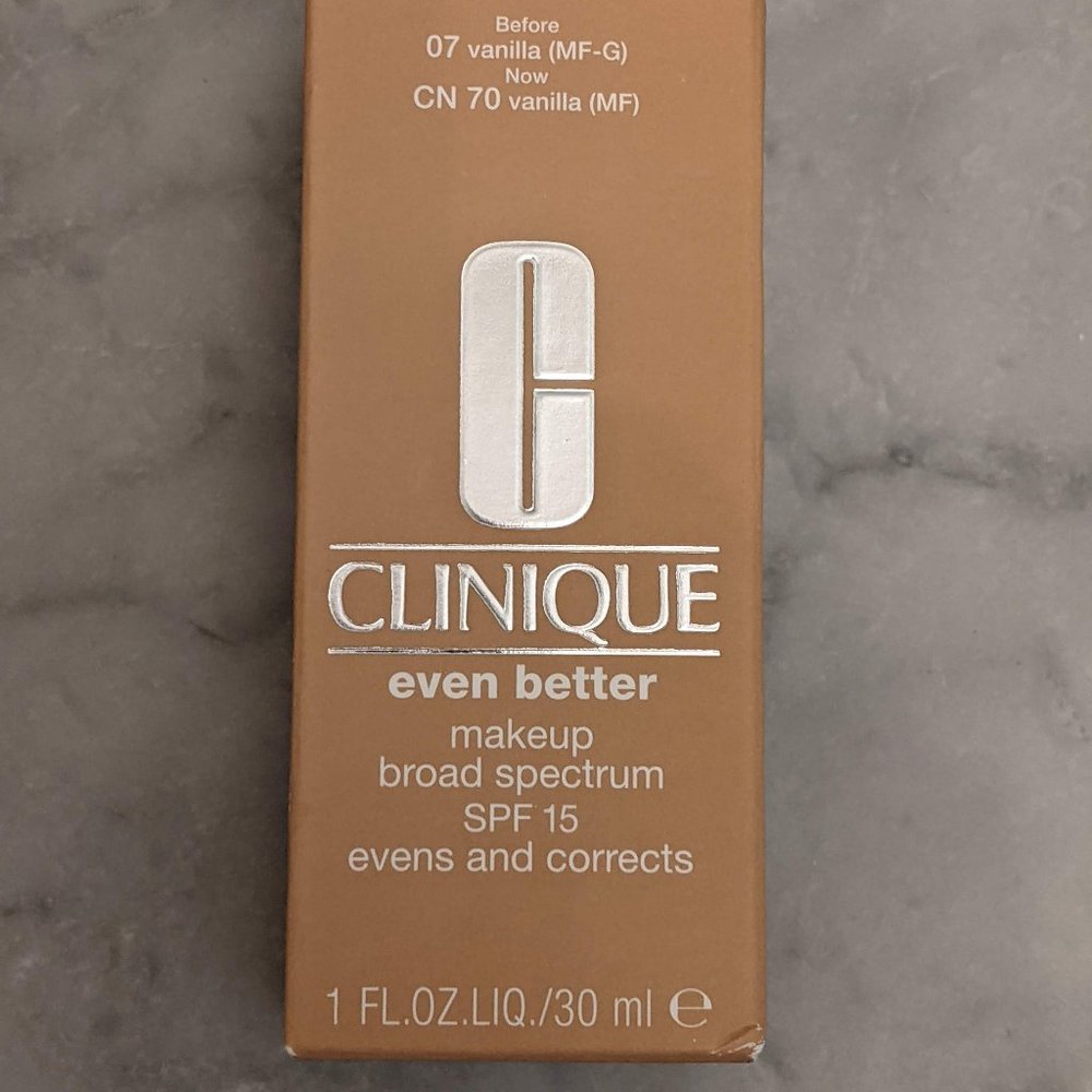 CLINIQUE Even Better Makeup, SPF 15, Vanilla, NIB